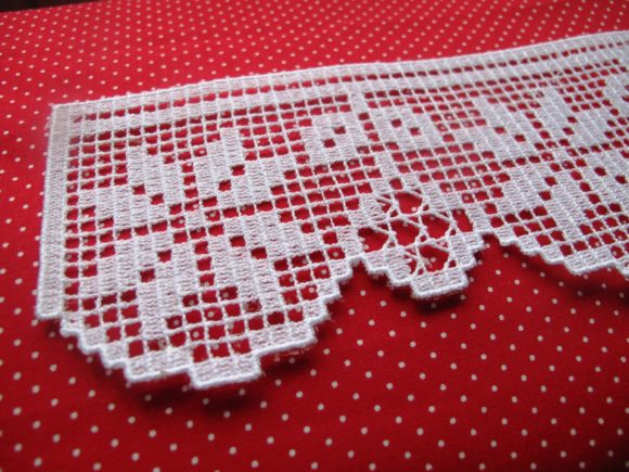 FSL Christmas Poinsettia Lace: A Designer’s Take